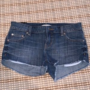 Dark Blue Aritzia Talula jean shorts Size: 26